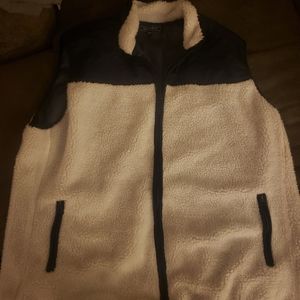 Crown and ivy sweater vest size xxl